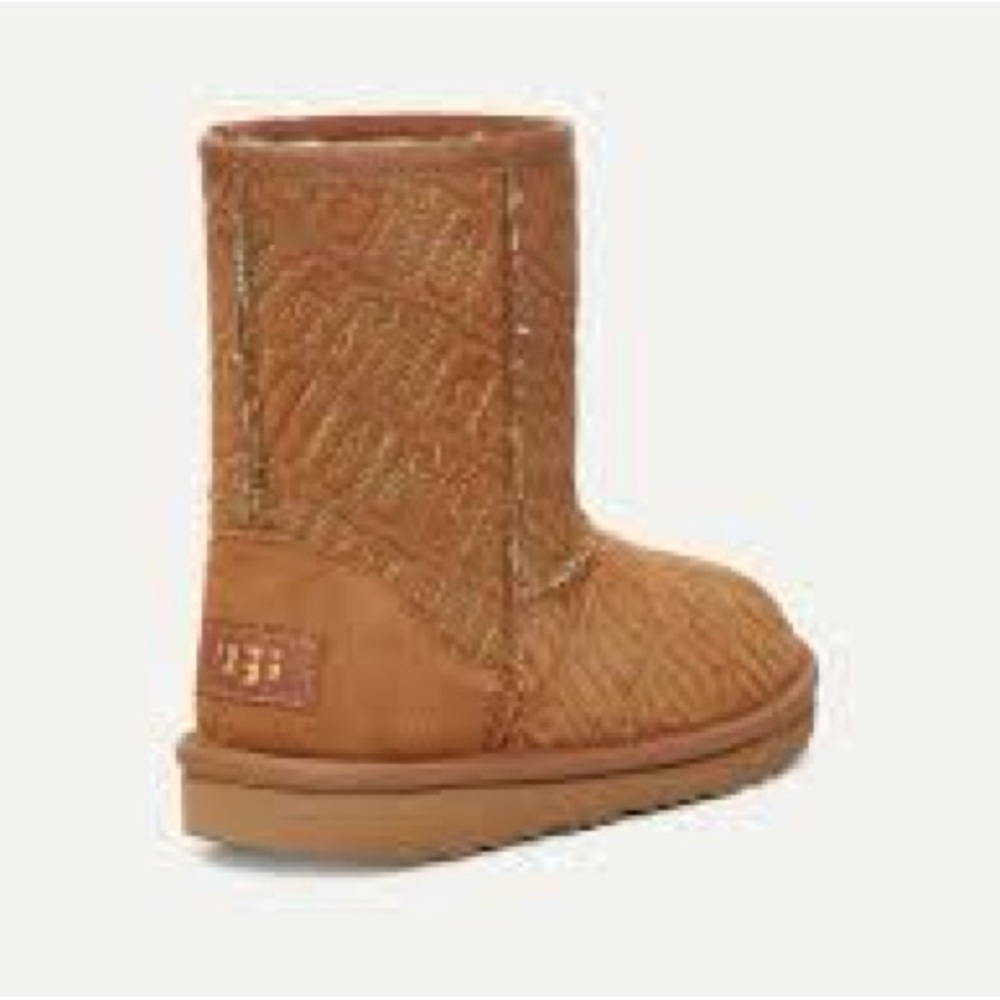 Ugg Kids Shoes Ugg Classic Ii Graphic Stitch Short Boot US 10